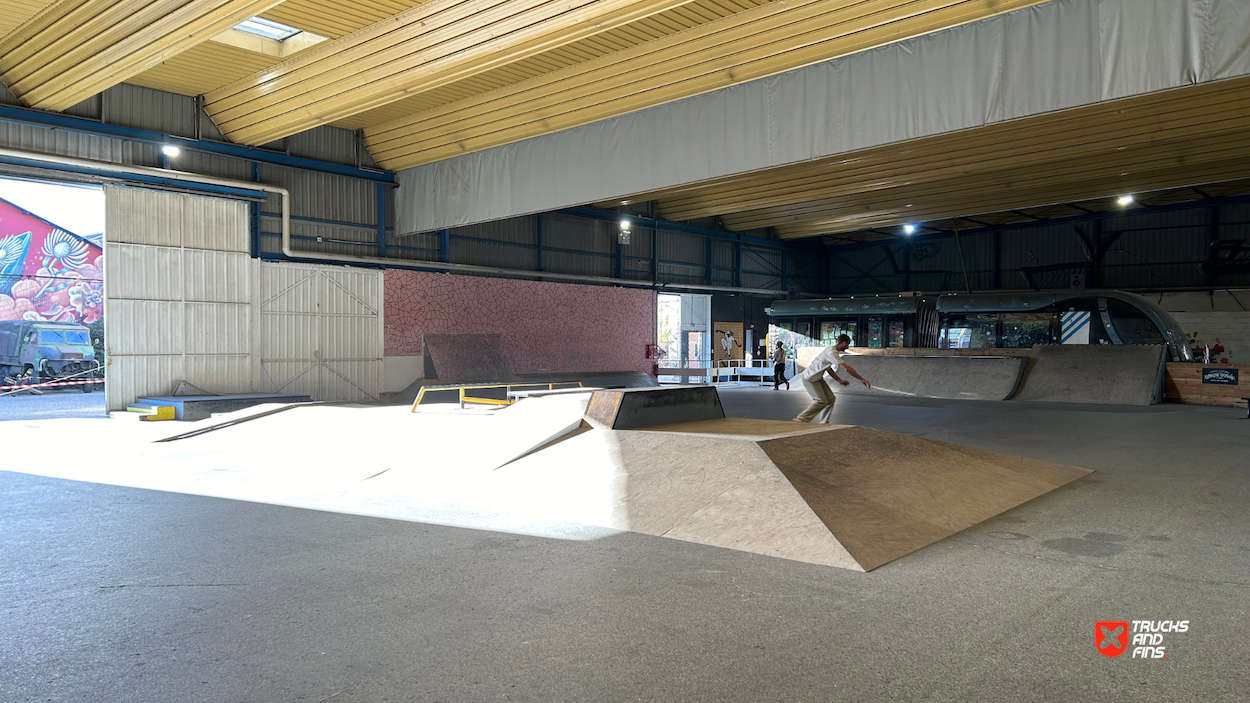 Hangar Darwin skatepark